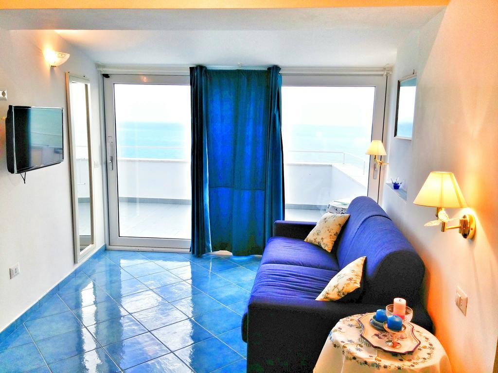 Vila La Rosa Del Mare Amalfi Exteriér fotografie